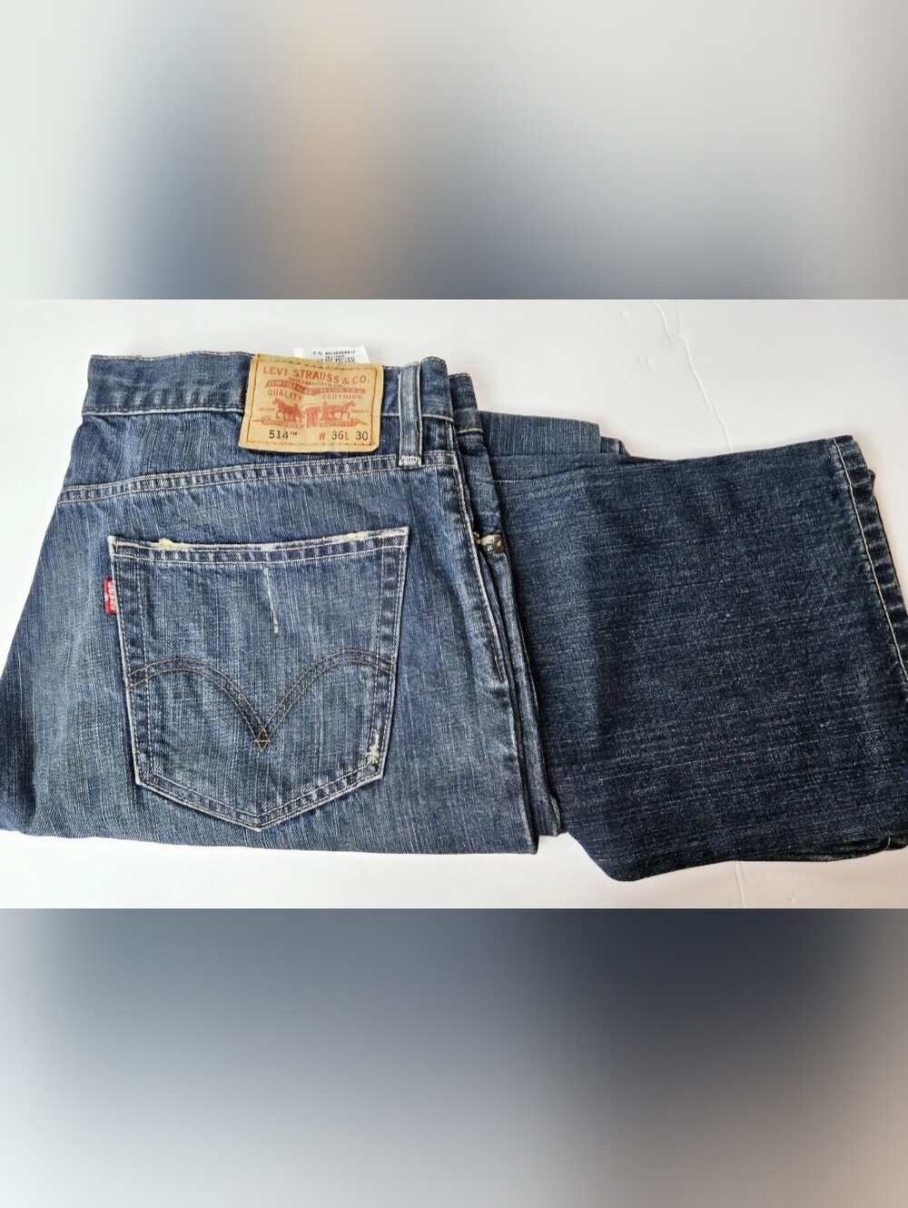 Levi's 514 Men's Slim Straight Leg Blue Jeans Size 36x30 Pre-Loved Red Tab
